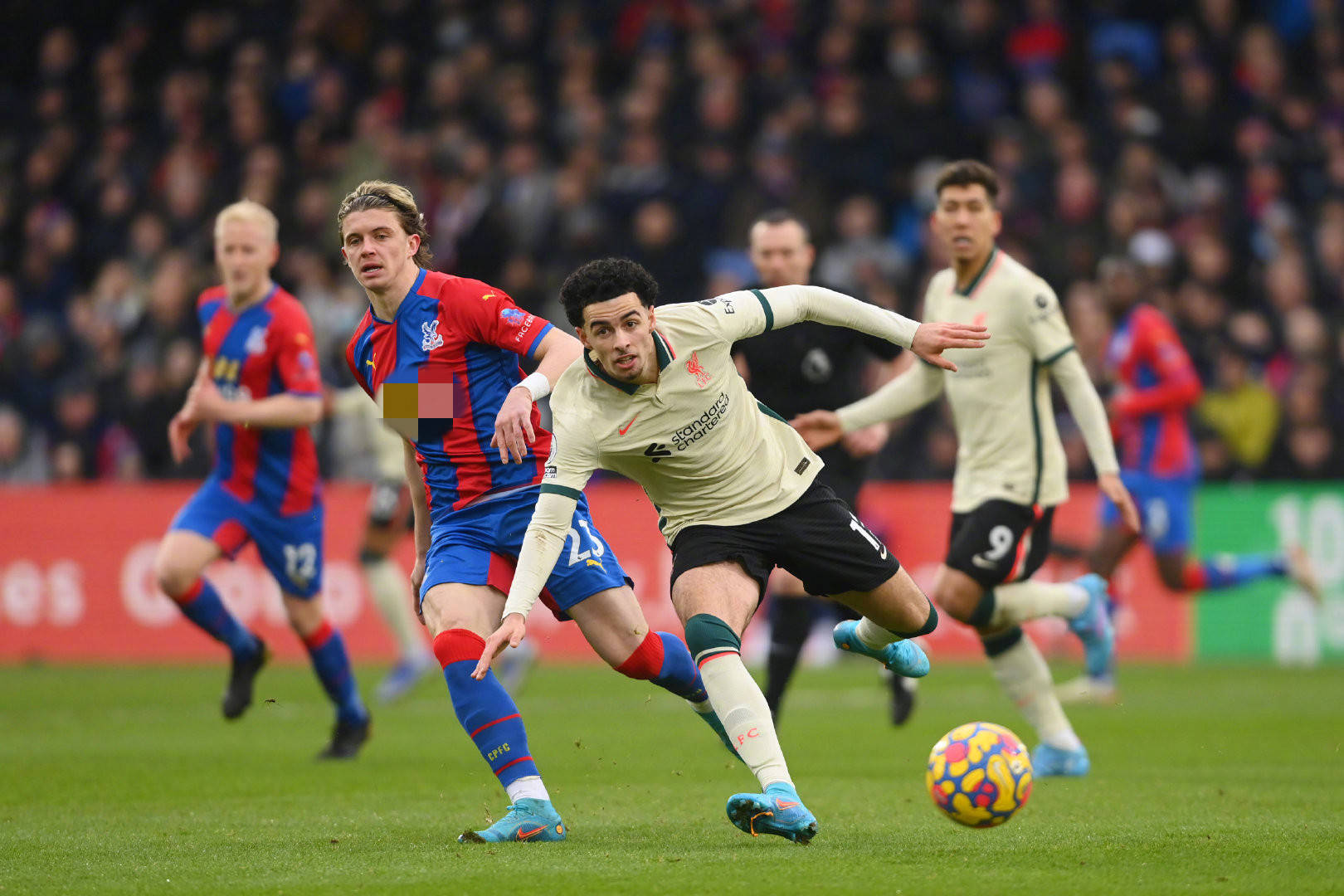 积极的拼抢 积极的拼抢